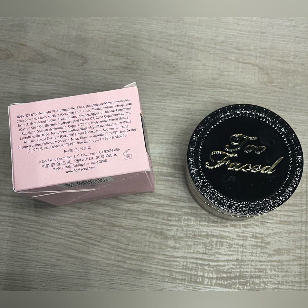 Too Faced Ethereal Setting Powder Translucent - Picture 8 of 9